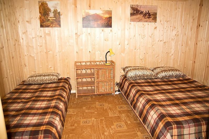 Hacjenda - Apartamenty I Pokoje Goscinne Чарна-Гура Экстерьер фото