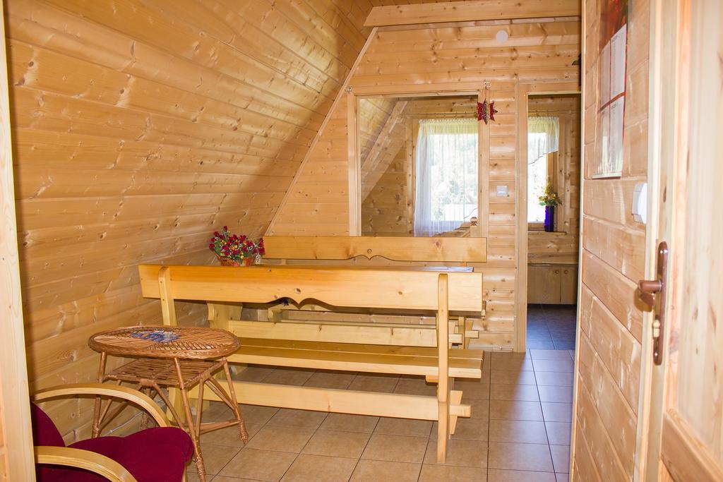 Hacjenda - Apartamenty I Pokoje Goscinne Чарна-Гура Экстерьер фото